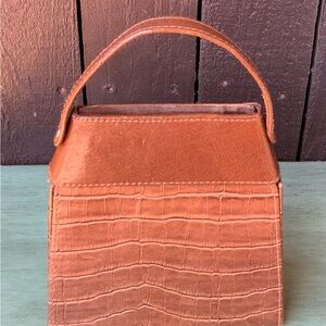 Elegant Brown Crocodile-Embossed Vintage Handbag